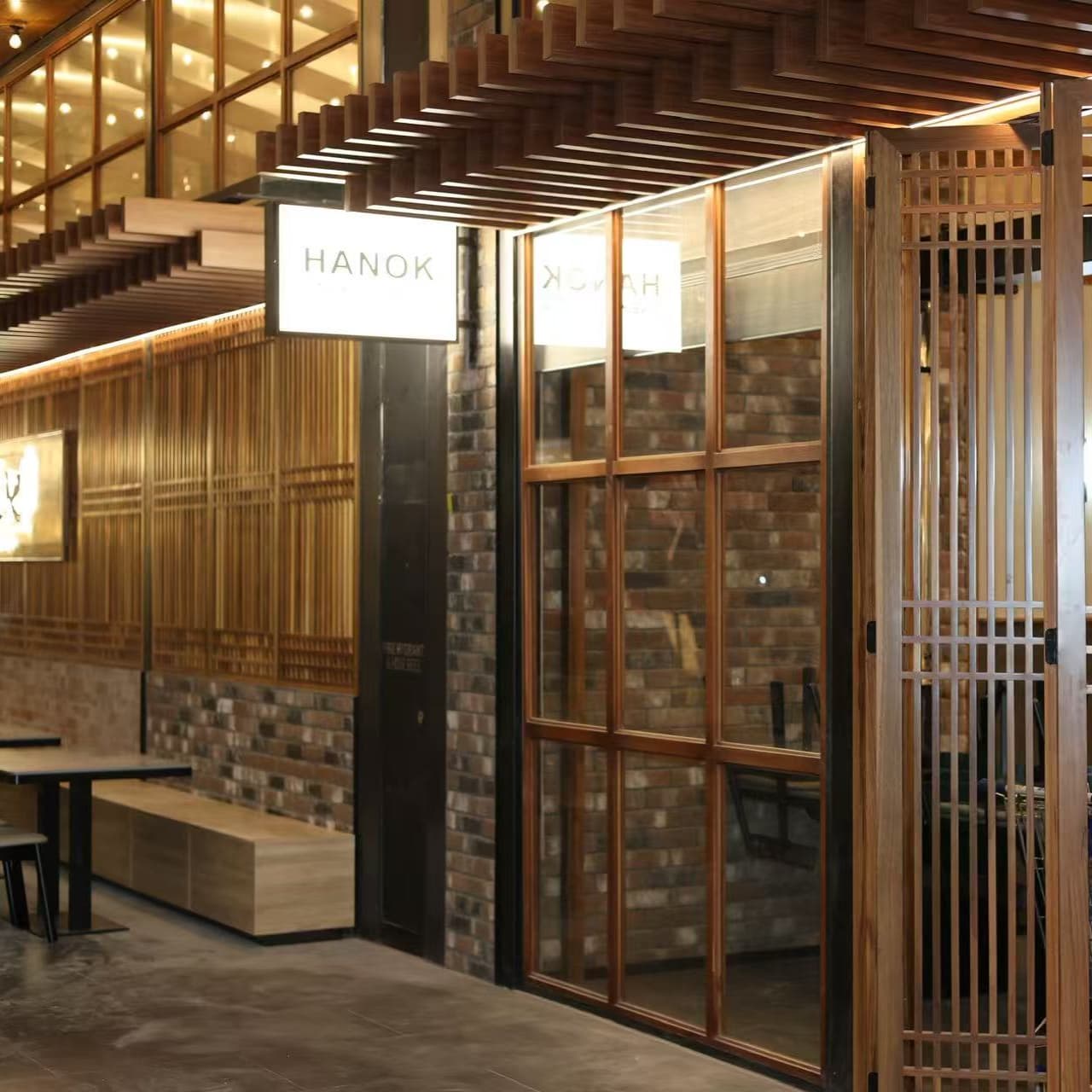 Gallery 15